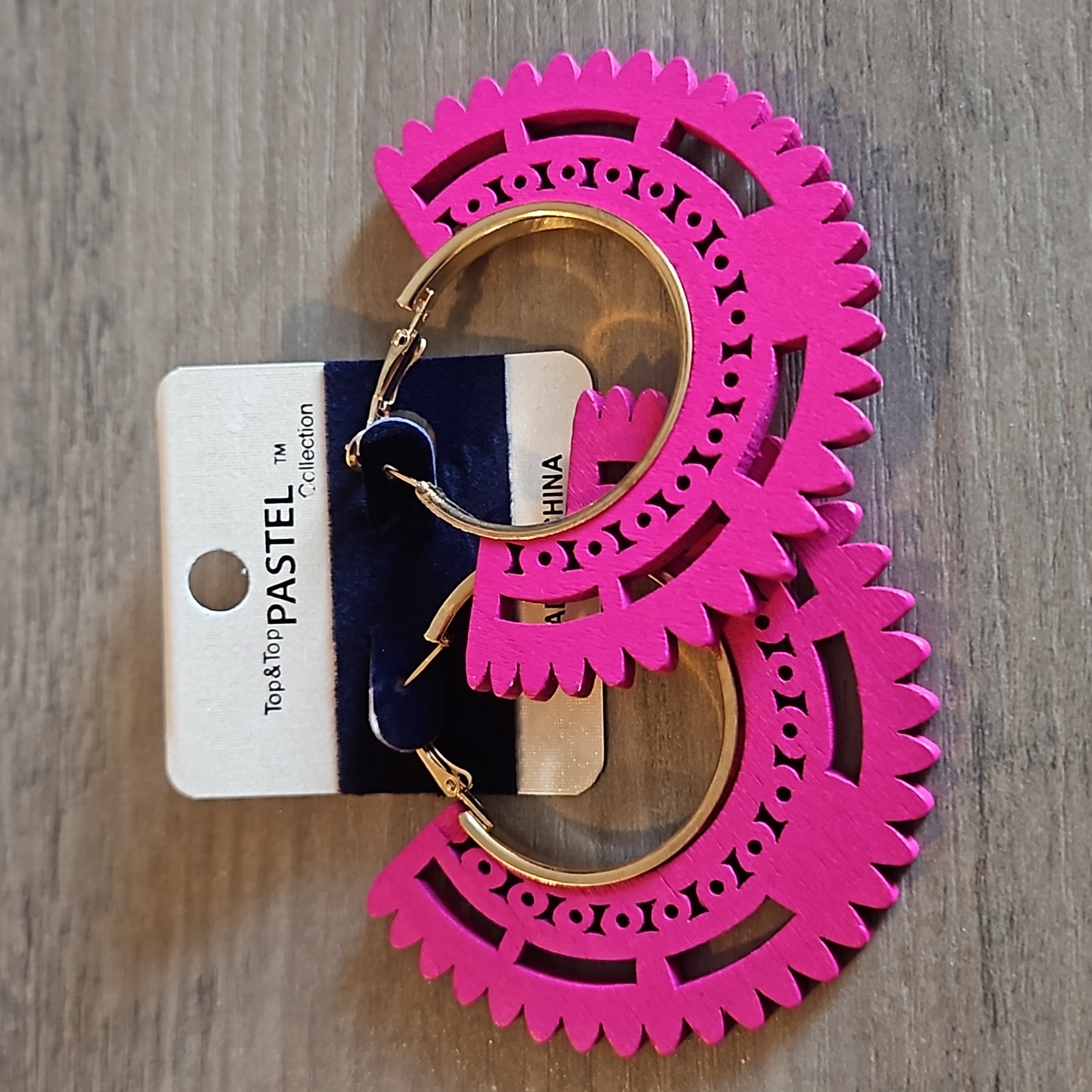 Nip Vibrant Pink Fashion Earrings